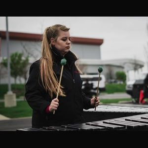 Meet your Posher, Elizabeth